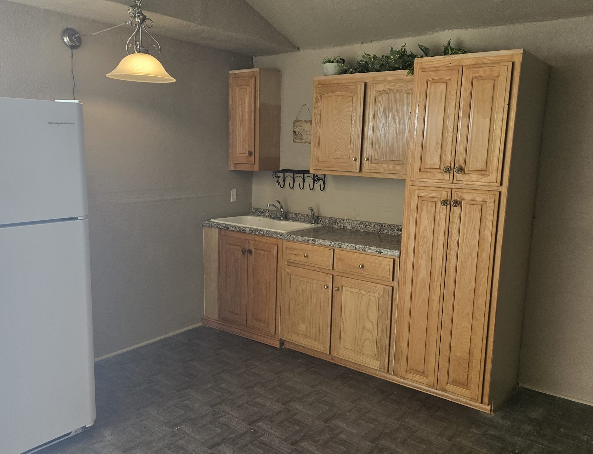 Vegas Rd Unit A
